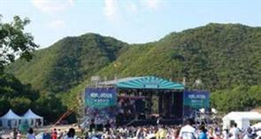 北京延庆探戈坞音乐谷(八达岭高速水关长城出口东侧)